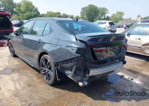 2025 Toyota Camry Xse z USA, uszkodzony, nr VIN 4T1DBADK5SU020071